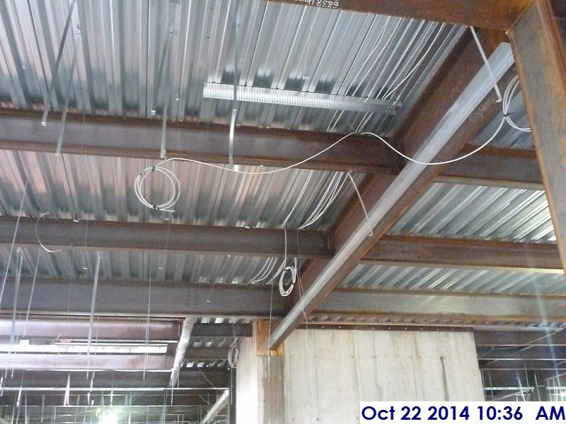 Split wire at the 2nd floor Facing East (800x600)